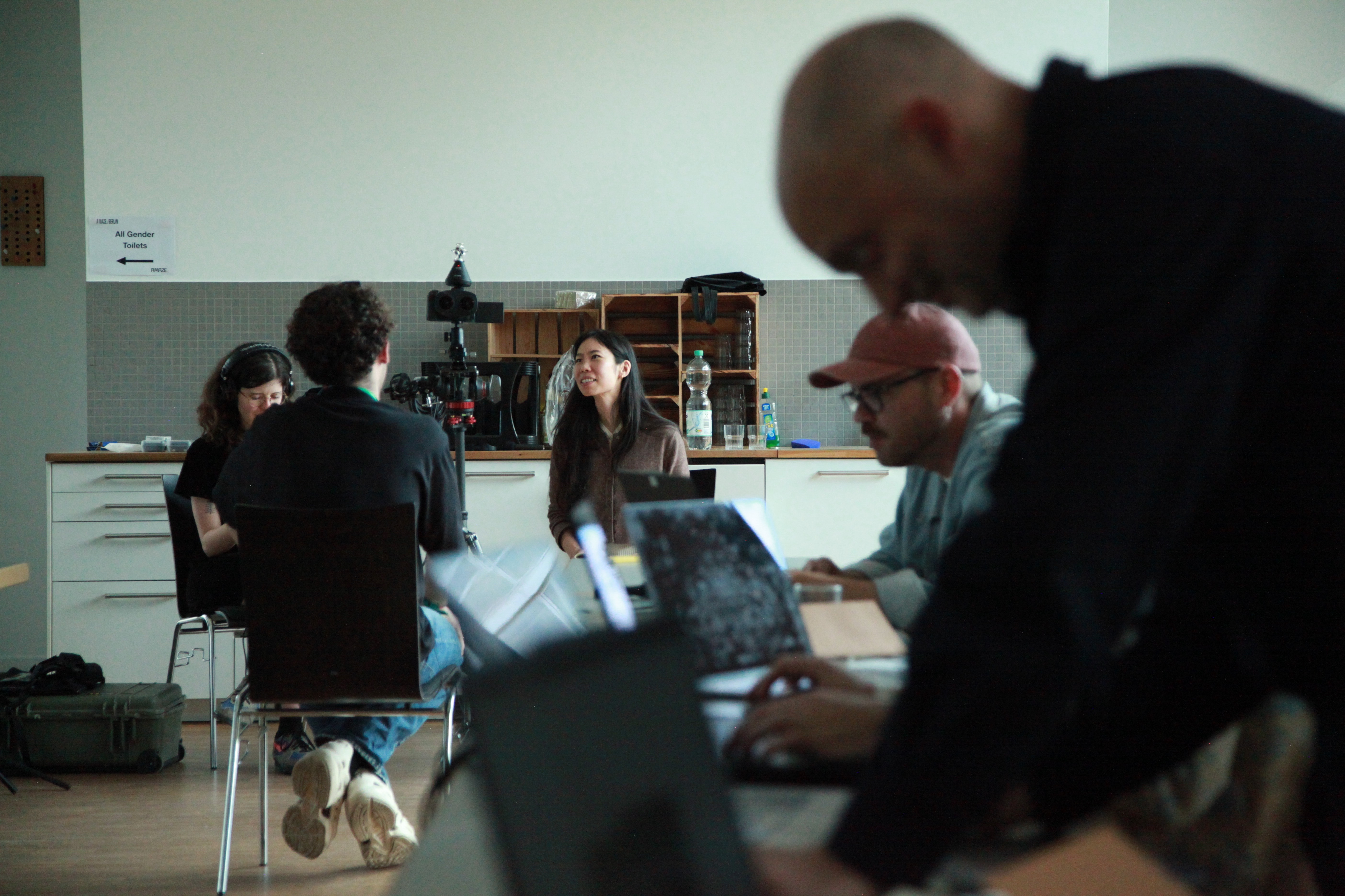 Connect with Inter(mediate) Spaces